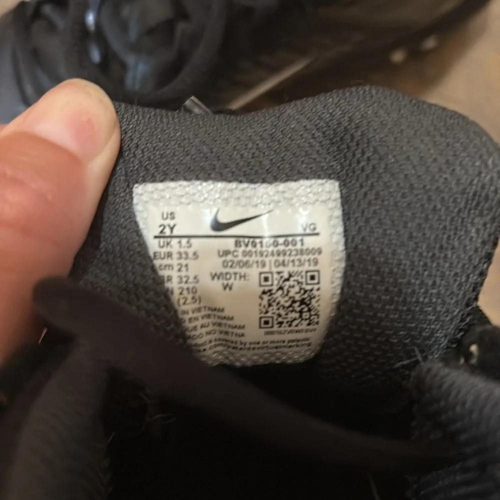 Nike Kids Black Alpha‎ Sneakers